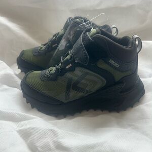 Keen Kids Sneakers in Green and Black